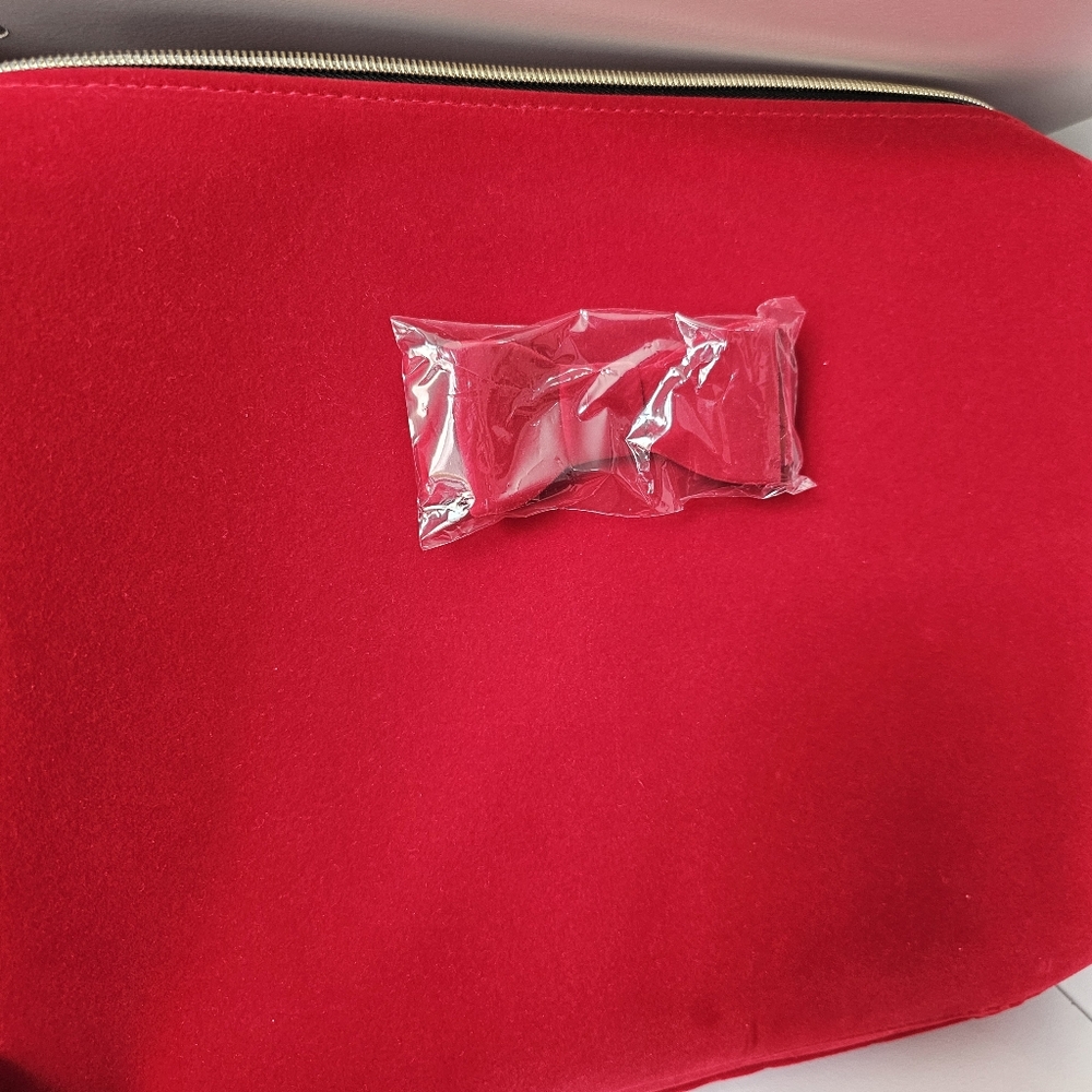Estee Lauder Red Bow Large Zipper Storage Bag / CaseWith Gold Zipper
